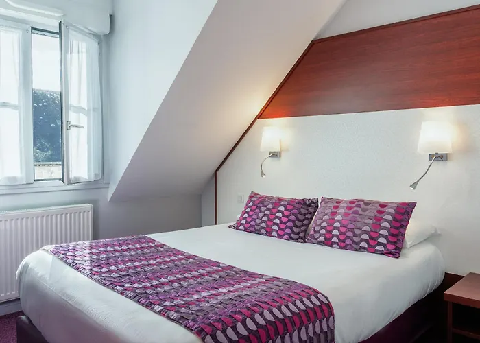 The Originals Boutique, Hôtel Le Lion d'Or, Fougères Ouest (Inter-Hotel)
